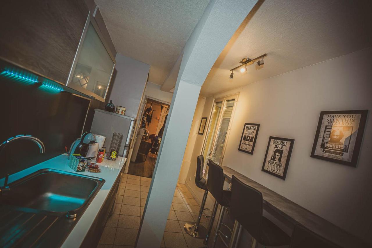 Repaire Du Sorcier Un Apartement Magique Troyes Esterno foto