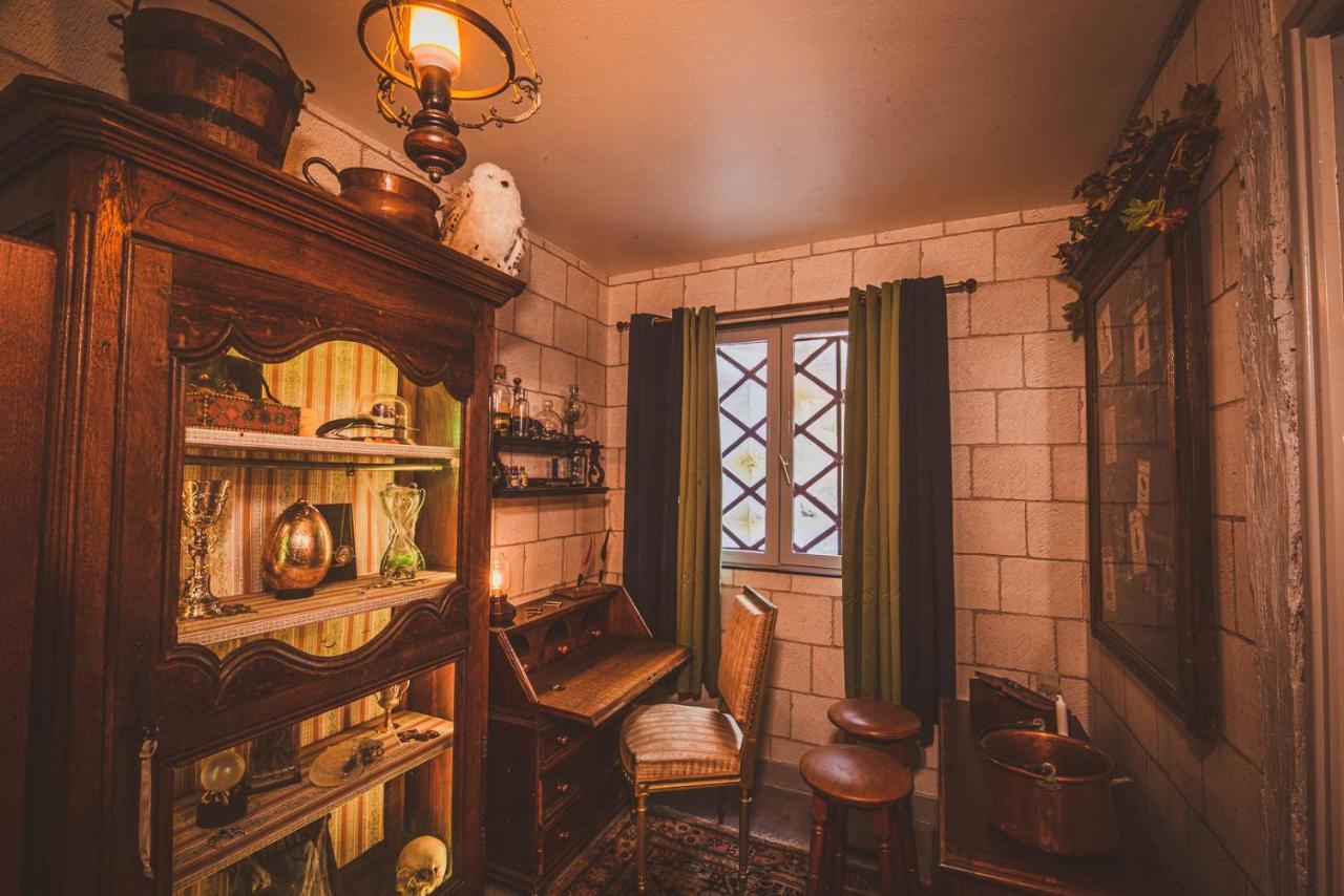 Repaire Du Sorcier Un Apartement Magique Troyes Esterno foto